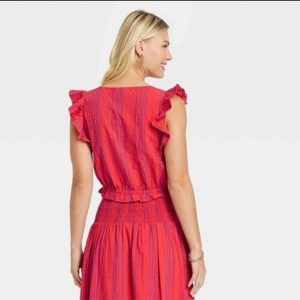 Universal Thread XL Red Purple Striped Flutter Sleeve Wrap Crop Top NWT - Picture 5 of 7